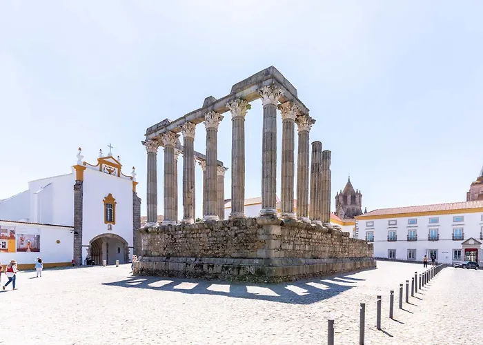 Limehome Evora Largo Dos Penedos