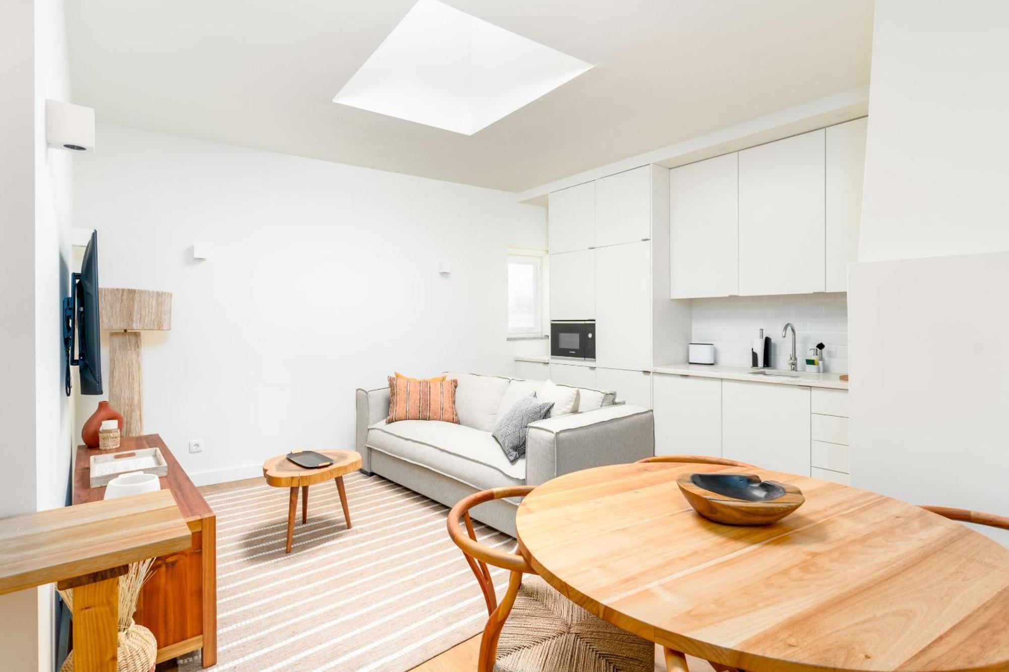 Limehome Largo Dos Penedos Evora
