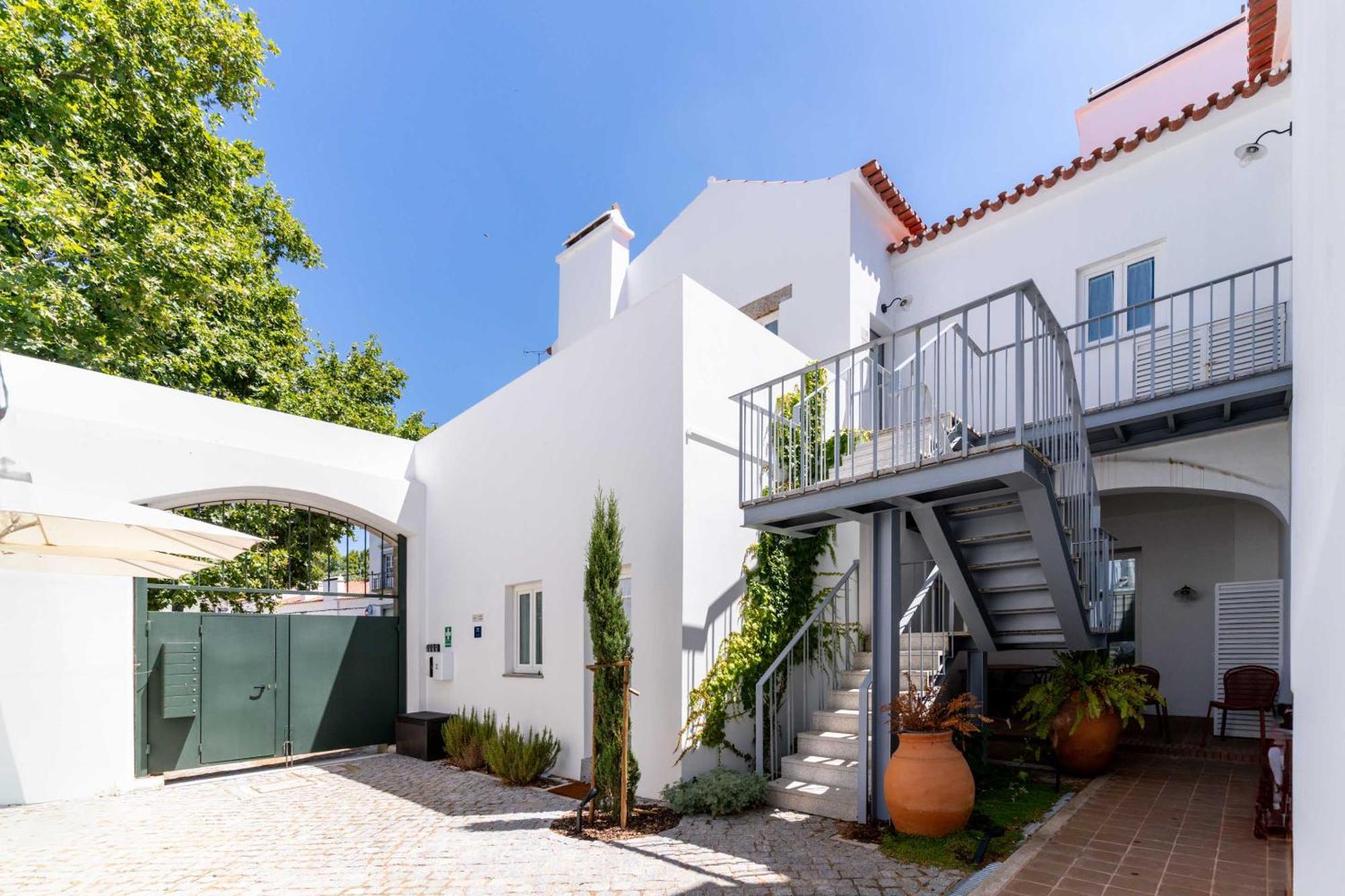 Limehome Largo Dos Penedos